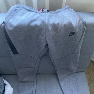 Nike joggers